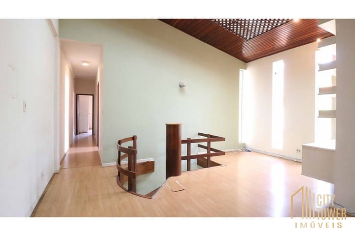 Casa à venda com 3 quartos, 216m² - Foto 10