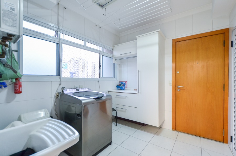 Apartamento à venda com 4 quartos, 184m² - Foto 9