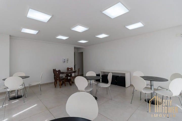 Apartamento à venda com 2 quartos, 60m² - Foto 7