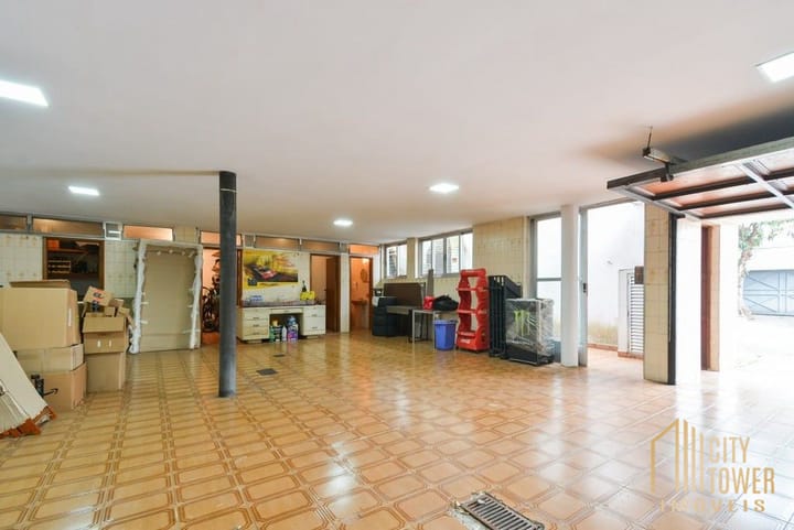 Casa à venda com 4 quartos, 331m² - Foto 25