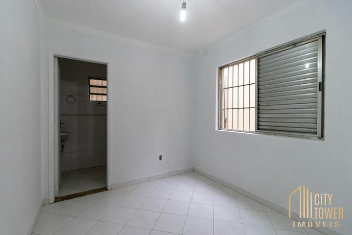 Casa à venda com 3 quartos, 240m² - Foto 13