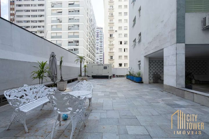 Apartamento à venda com 3 quartos, 228m² - Foto 18