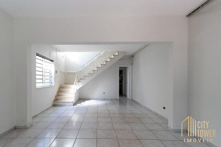 Casa à venda com 3 quartos, 208m² - Foto 4