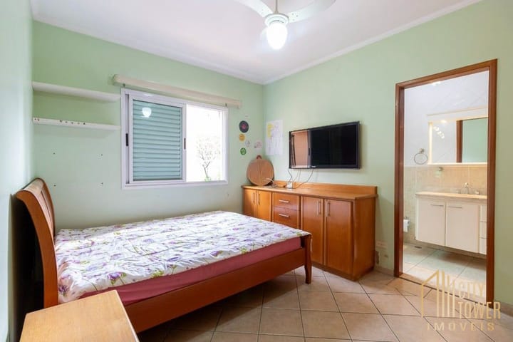 Casa à venda com 4 quartos, 200m² - Foto 7