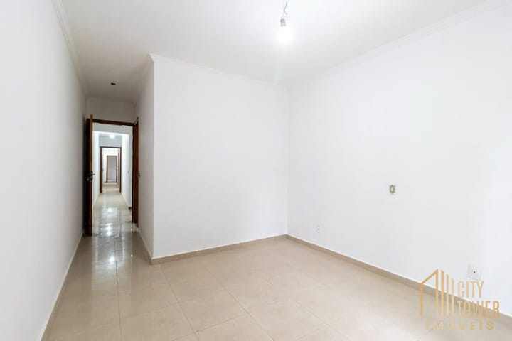 Casa à venda com 3 quartos, 240m² - Foto 28