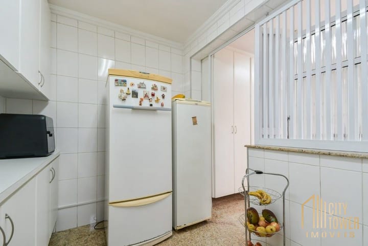 Casa à venda com 3 quartos, 200m² - Foto 26