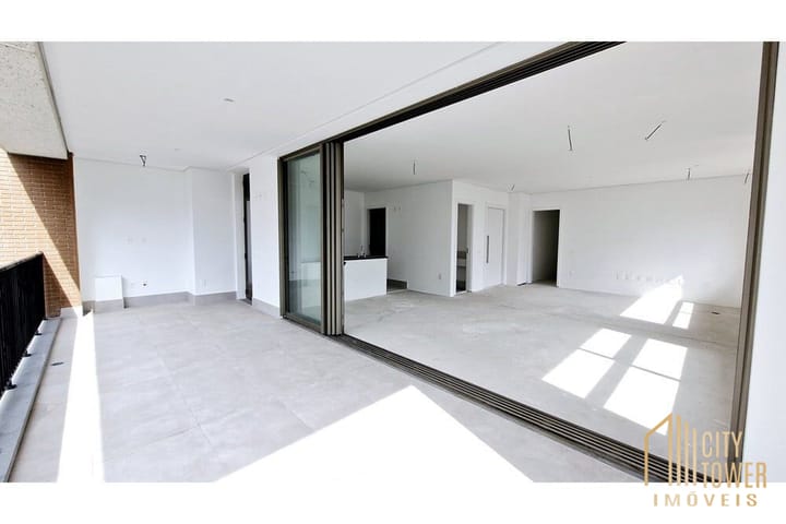 Apartamento à venda com 3 quartos, 189m² - Foto 35