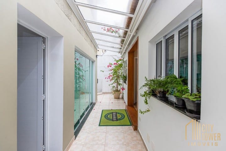 Casa à venda com 3 quartos, 320m² - Foto 7