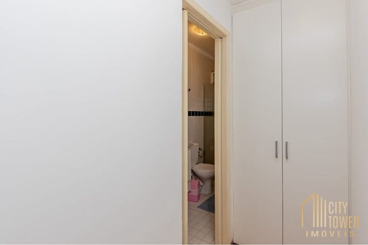 Apartamento à venda com 3 quartos, 107m² - Foto 8