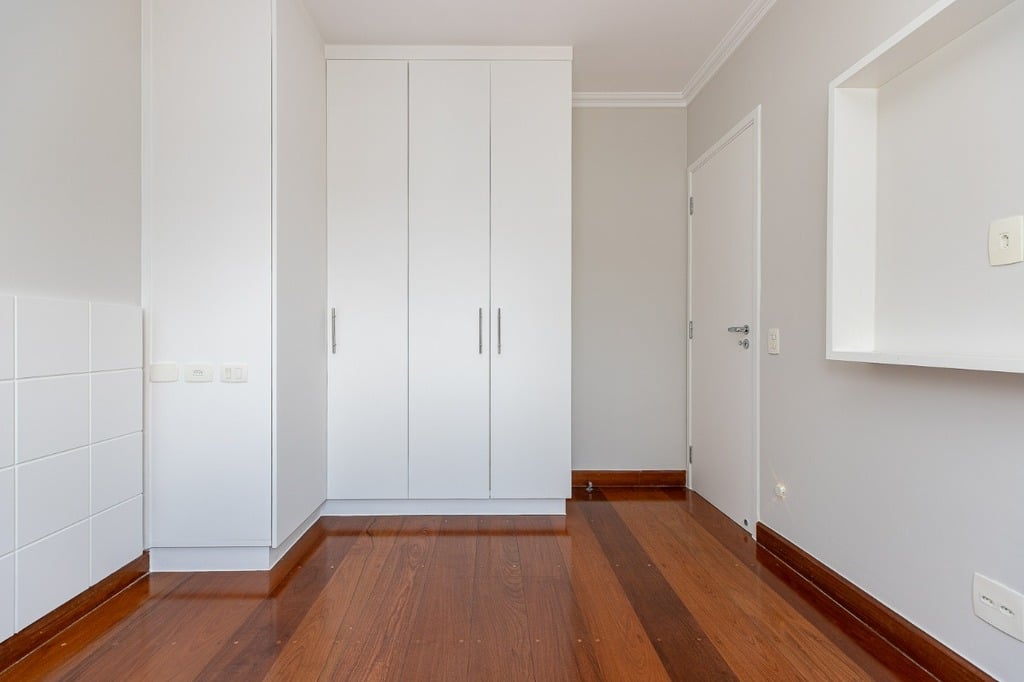 Apartamento à venda com 4 quartos, 186m² - Foto 17