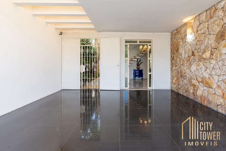 Casa à venda com 4 quartos, 270m² - Foto 11