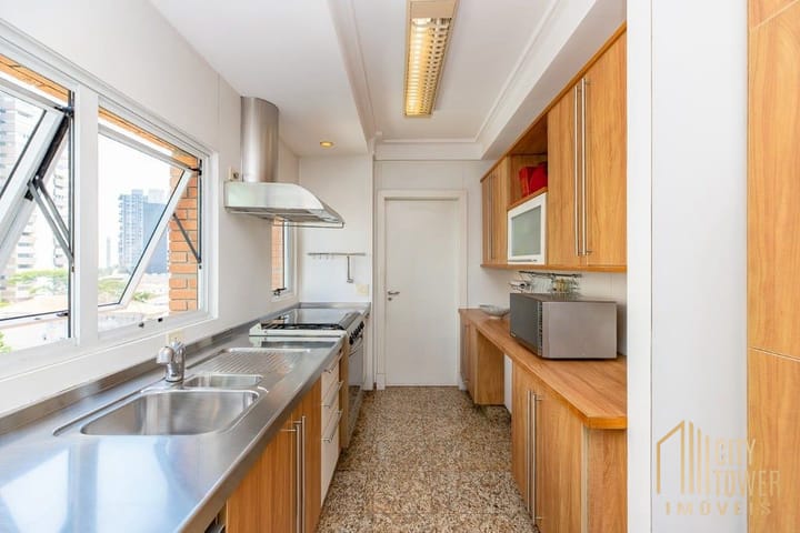 Apartamento à venda com 3 quartos, 243m² - Foto 6