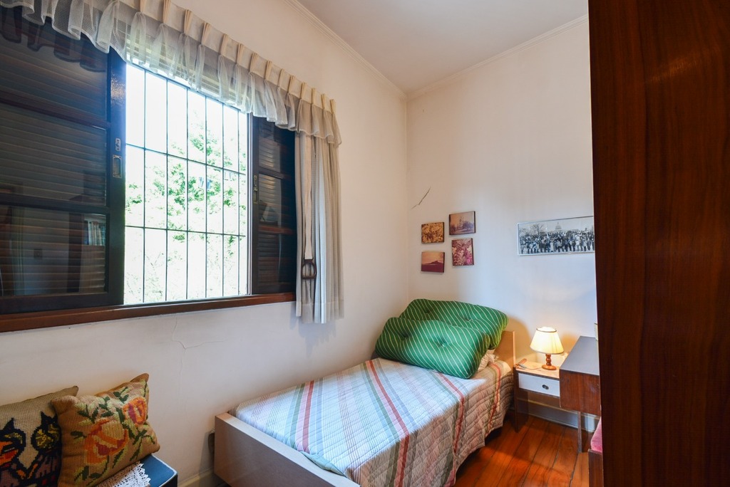 Casa à venda com 3 quartos, 150m² - Foto 2