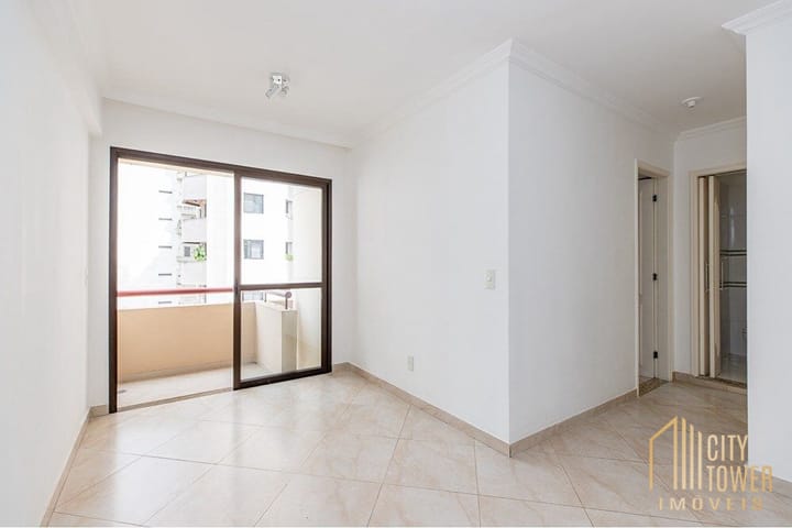 Apartamento à venda com 2 quartos, 57m² - Foto 1