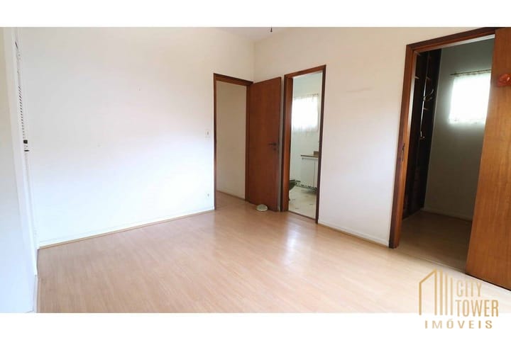 Casa à venda com 3 quartos, 216m² - Foto 9