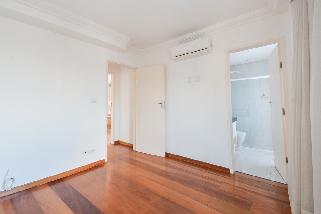 Apartamento à venda com 2 quartos, 104m² - Foto 9