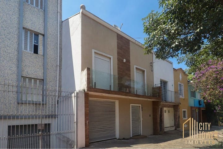 Casa à venda com 3 quartos, 180m² - Foto 1