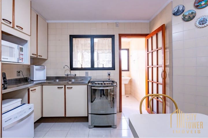 Apartamento à venda com 3 quartos, 147m² - Foto 4