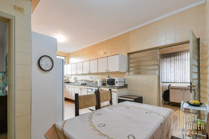 Apartamento à venda com 3 quartos, 239m² - Foto 31