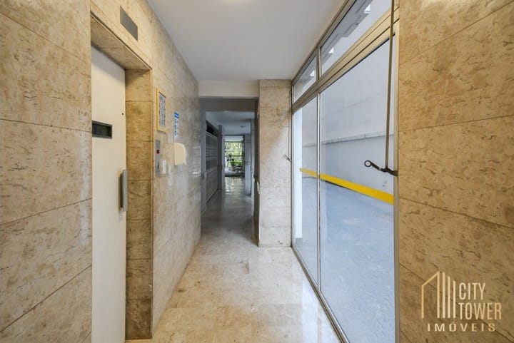 Apartamento à venda com 3 quartos, 130m² - Foto 23