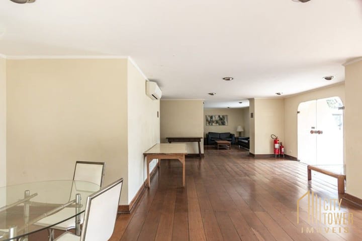 Apartamento à venda com 2 quartos, 70m² - Foto 11