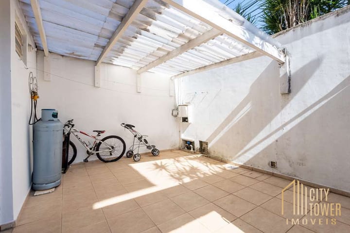 Casa à venda com 4 quartos, 270m² - Foto 27