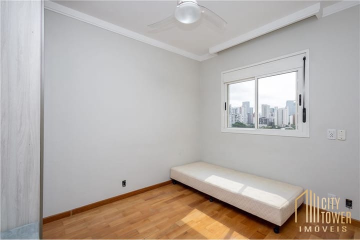 Apartamento à venda com 3 quartos, 198m² - Foto 11