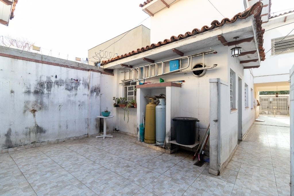 Casa à venda com 3 quartos, 200m² - Foto 19