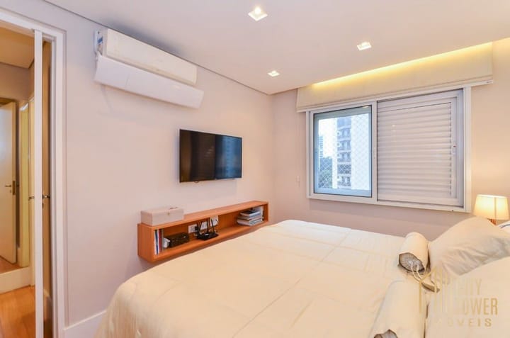 Apartamento à venda com 3 quartos, 155m² - Foto 5