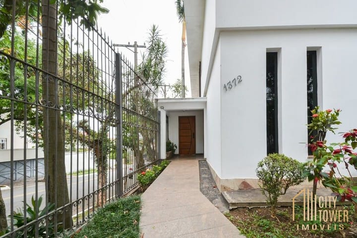 Casa à venda com 4 quartos, 331m² - Foto 28