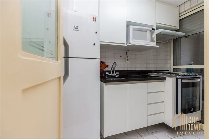 Apartamento à venda com 1 quarto, 45m² - Foto 13