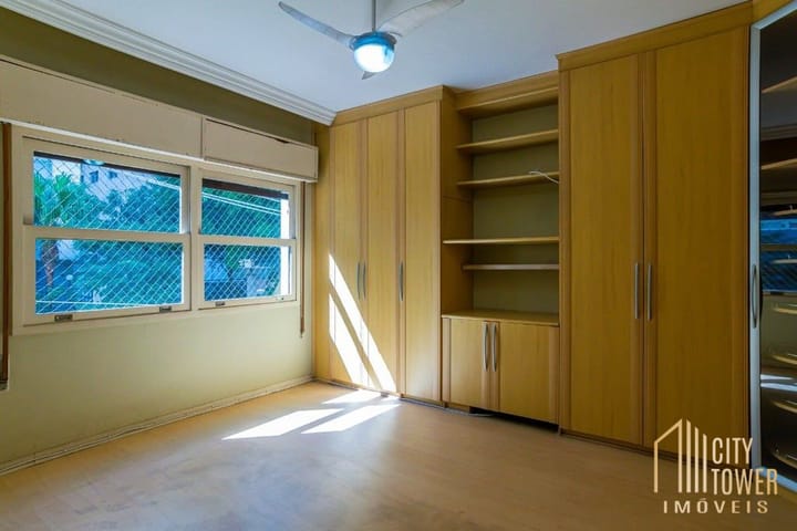 Apartamento à venda com 3 quartos, 175m² - Foto 9