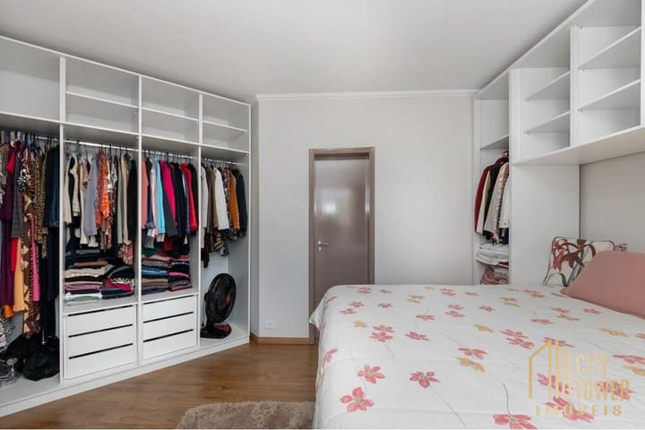 Apartamento à venda com 3 quartos, 117m² - Foto 19