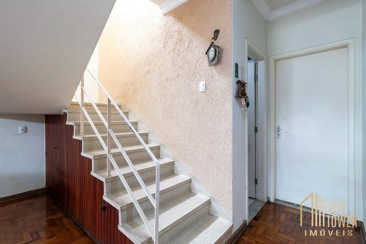 Casa à venda com 4 quartos, 200m² - Foto 24