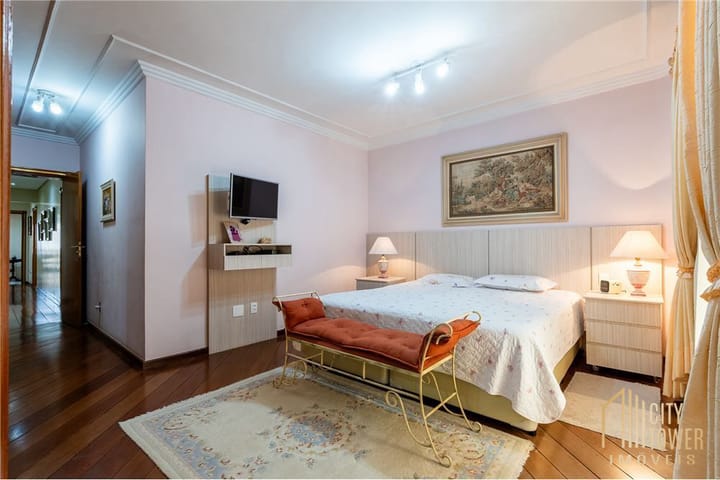 Apartamento à venda com 4 quartos, 214m² - Foto 17