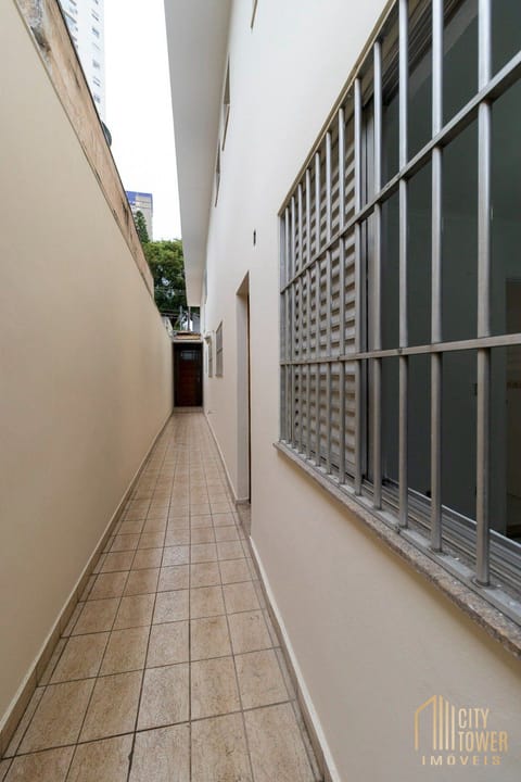 Casa à venda com 3 quartos, 240m² - Foto 16