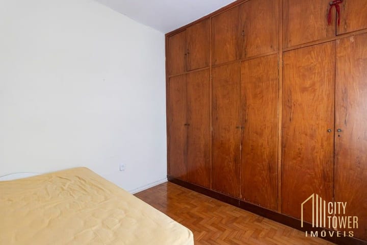 Casa à venda com 4 quartos, 200m² - Foto 9