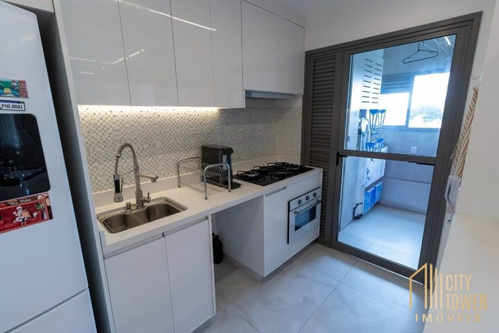 Apartamento à venda com 2 quartos, 98m² - Foto 32