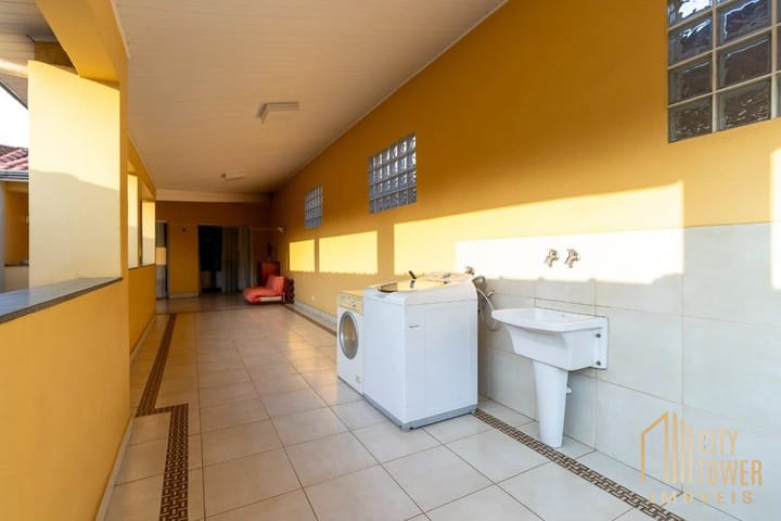 Casa à venda com 3 quartos, 220m² - Foto 42