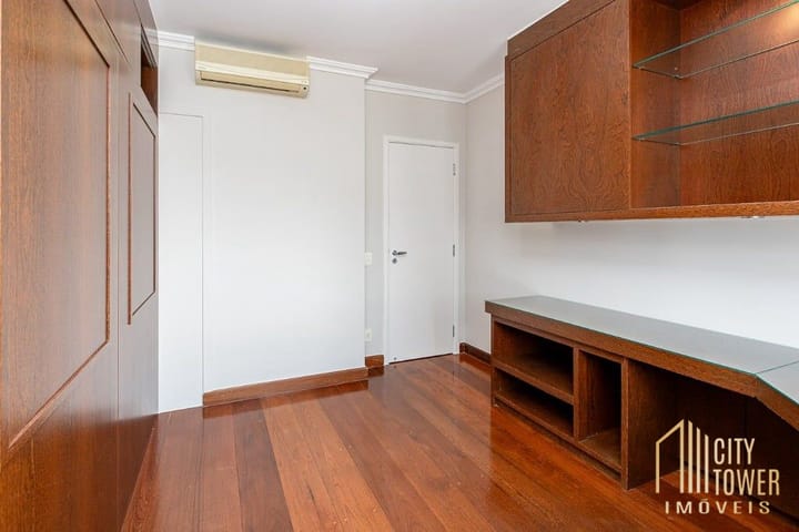 Apartamento à venda com 4 quartos, 186m² - Foto 5