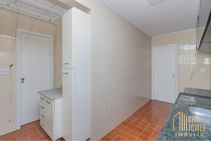 Apartamento à venda com 2 quartos, 70m² - Foto 18