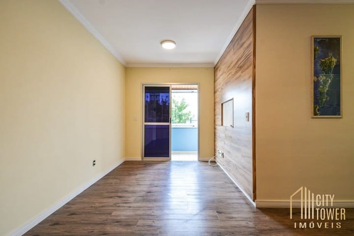 Apartamento à venda com 2 quartos, 65m² - Foto 1