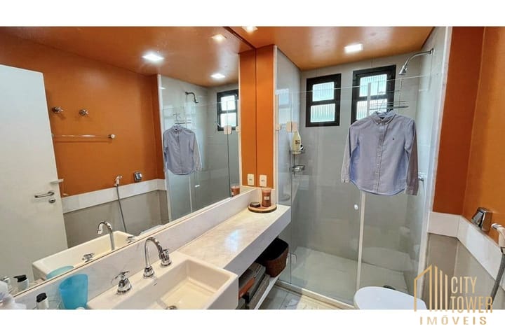 Apartamento à venda com 3 quartos, 240m² - Foto 8