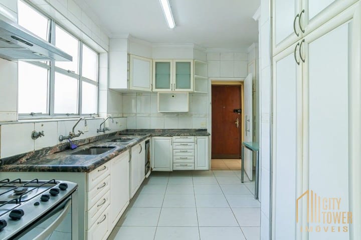 Apartamento à venda com 3 quartos, 175m² - Foto 21