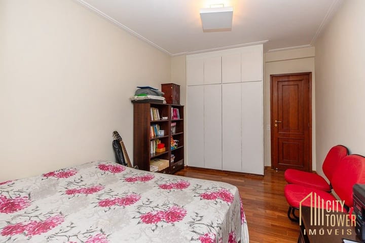 Apartamento à venda com 4 quartos, 223m² - Foto 47