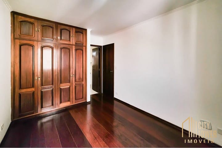 Apartamento à venda com 3 quartos, 128m² - Foto 4