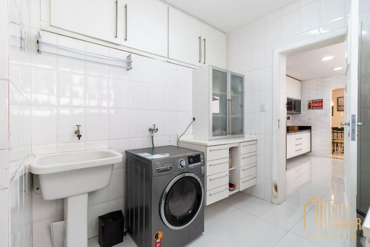 Apartamento à venda com 3 quartos, 224m² - Foto 13