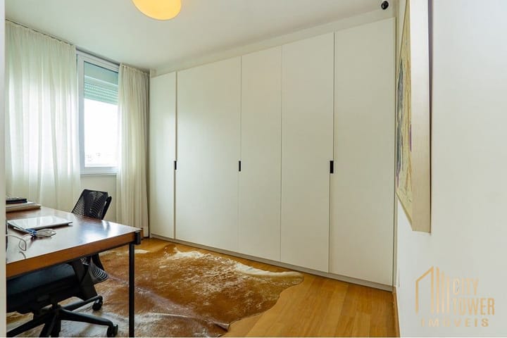 Apartamento à venda com 3 quartos, 218m² - Foto 12