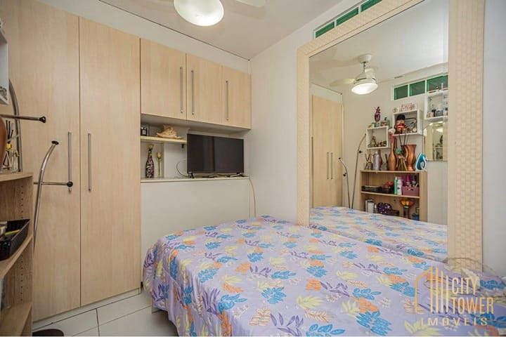 Casa à venda com 5 quartos, 231m² - Foto 26