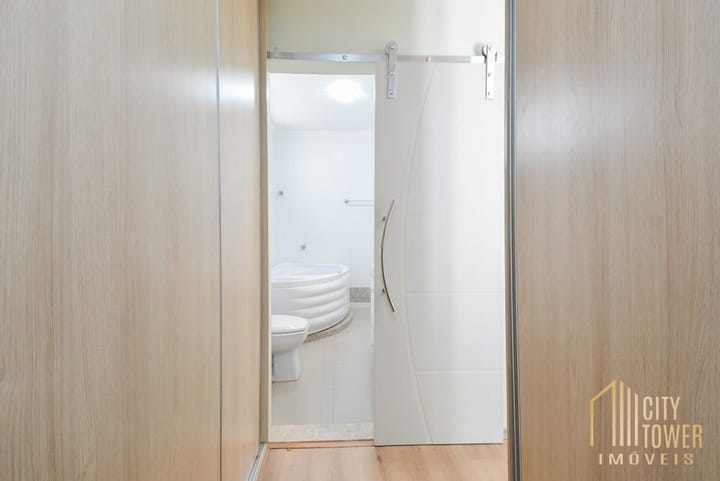 Casa à venda com 3 quartos, 216m² - Foto 14